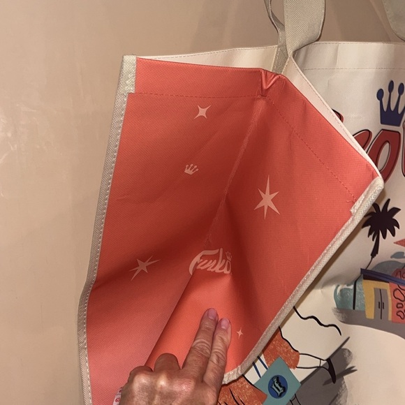 Comic Con SD 2024 FUNKOVILLE very large vinyl like shopping bag NWOT - Picture 9 of 10